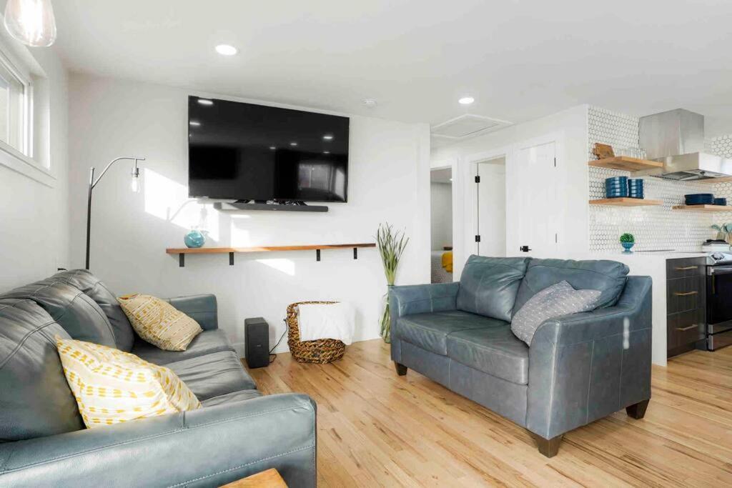 Вилла Sleeps 16 - 15 Min/Downtown, 10 Min/Medical Center Аврора Экстерьер фото